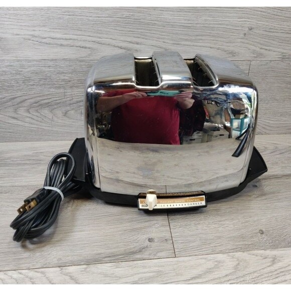 Vtg Sunbeam Toaster Model AT-W RADIANT CONTROL MADE IN USA "TESTED WORKS" Video - Picture 1 of 12
